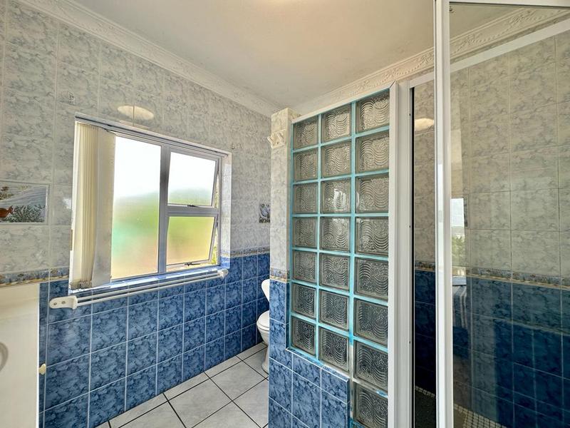 4 Bedroom Property for Sale in Stilbaai Wes Western Cape